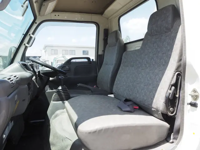 いすゞ エルフ KR-NKS81GDR(4WD)の写真42