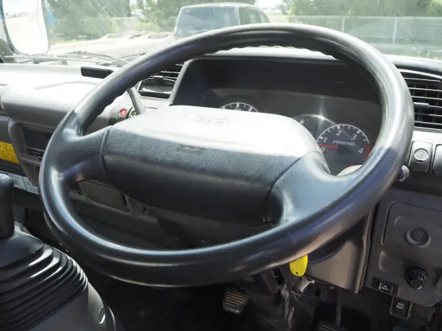 いすゞ エルフ KR-NKS81GDR(4WD)の写真46