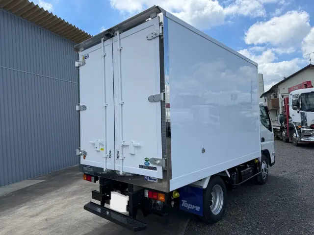 三菱 キャンター 2RG-FBAV0(2WD)の写真5