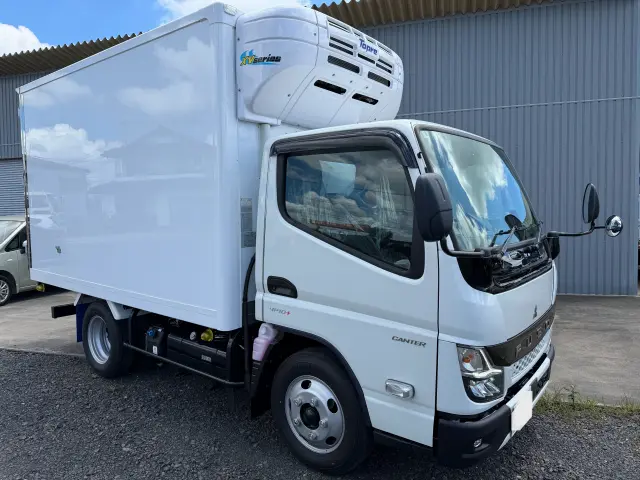 三菱 キャンター 2RG-FBAV0(2WD)の写真7