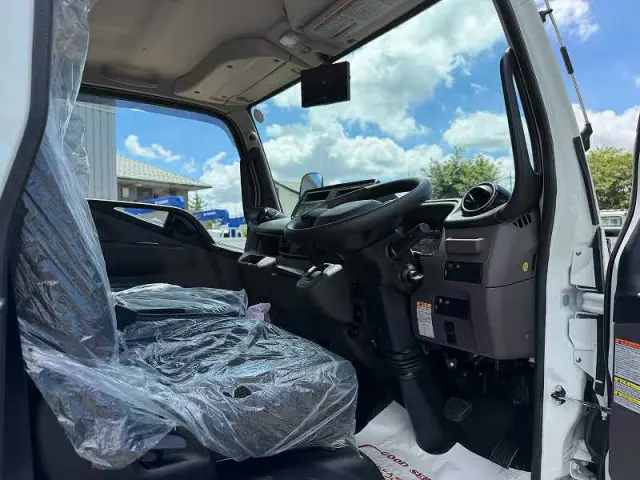 三菱 キャンター 2RG-FBAV0(2WD)の写真36