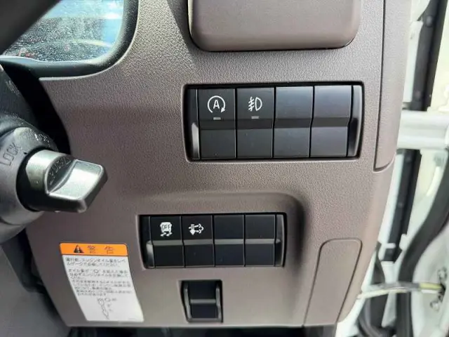 三菱 キャンター 2RG-FBAV0(2WD)の写真38