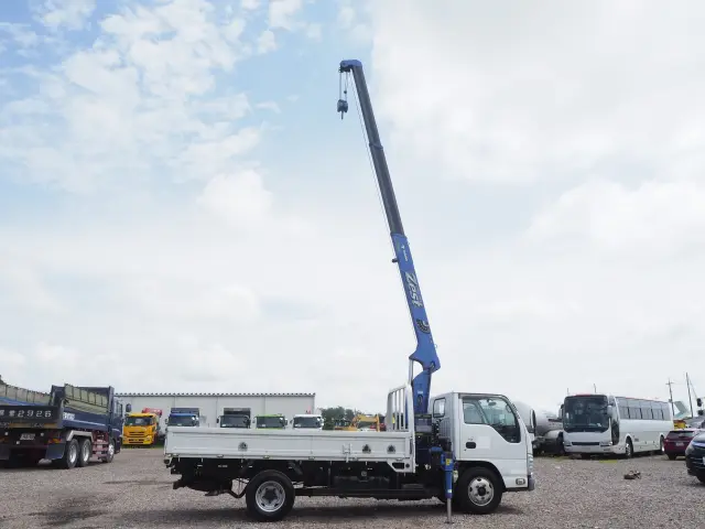いすゞ エルフ TPG-NKR85AR(2WD)の写真13