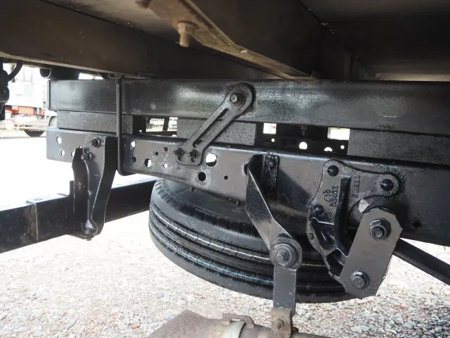 いすゞ エルフ TPG-NKR85AR(2WD)の写真31