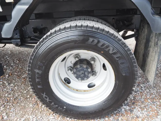 いすゞ エルフ TPG-NKR85AR(2WD)の写真33