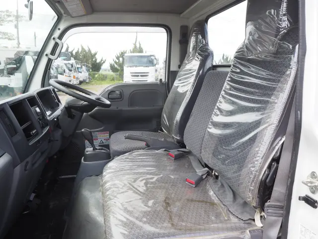 いすゞ エルフ TPG-NKR85AR(2WD)の写真41