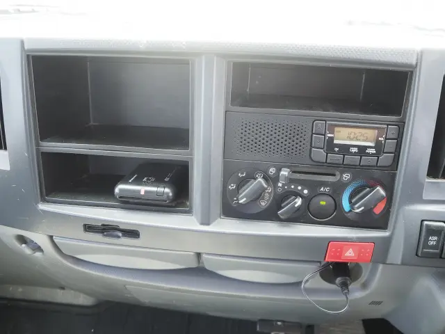 いすゞ エルフ TPG-NKR85AR(2WD)の写真46