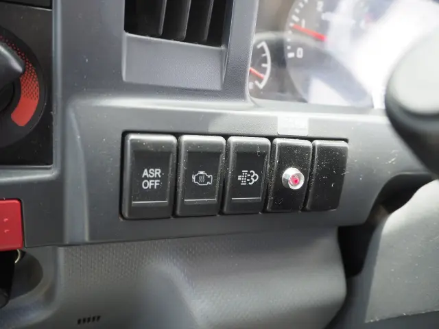 いすゞ エルフ TPG-NKR85AR(2WD)の写真48