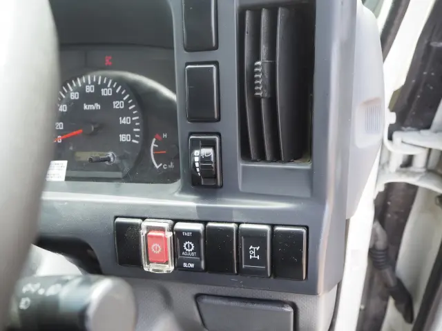 いすゞ エルフ TPG-NKR85AR(2WD)の写真49