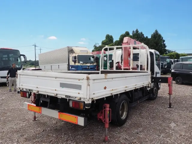 いすゞ エルフ PKG-NPR75N(2WD)の写真5