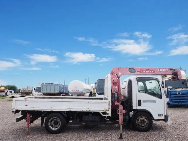 いすゞ エルフ PKG-NPR75N(2WD)の写真6