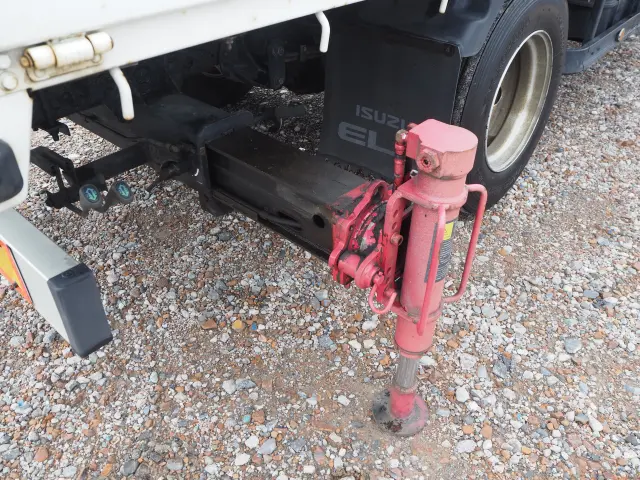 いすゞ エルフ PKG-NPR75N(2WD)の写真13