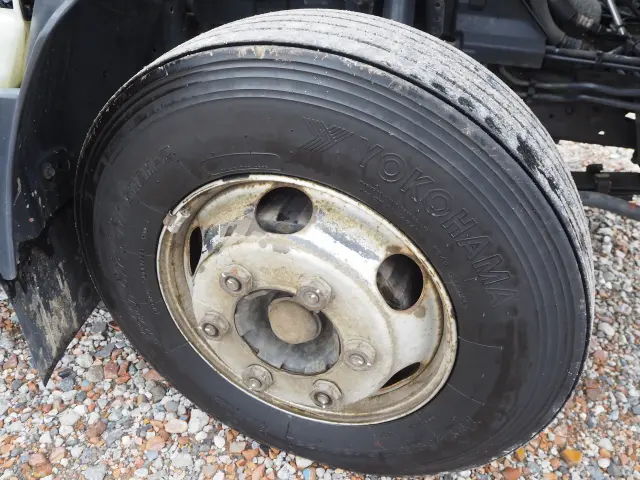 いすゞ エルフ PKG-NPR75N(2WD)の写真22