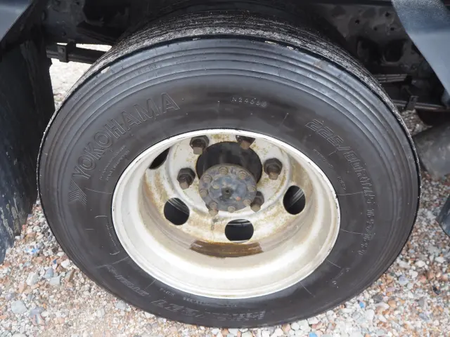 いすゞ エルフ PKG-NPR75N(2WD)の写真27