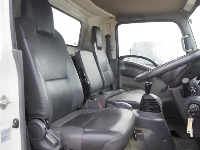 いすゞ エルフ PKG-NPR75N(2WD)の写真44