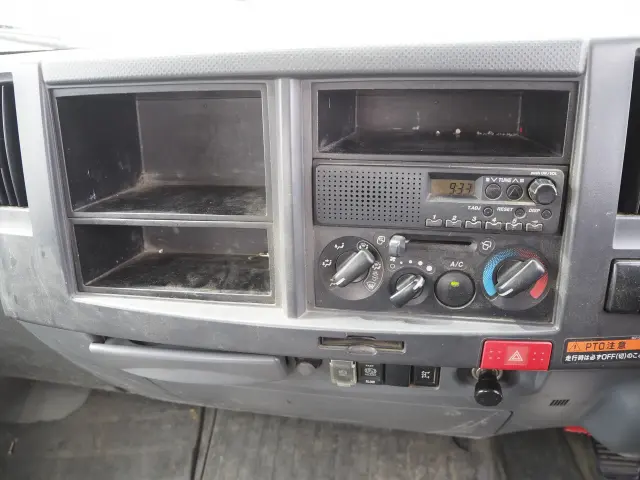 いすゞ エルフ PKG-NPR75N(2WD)の写真46