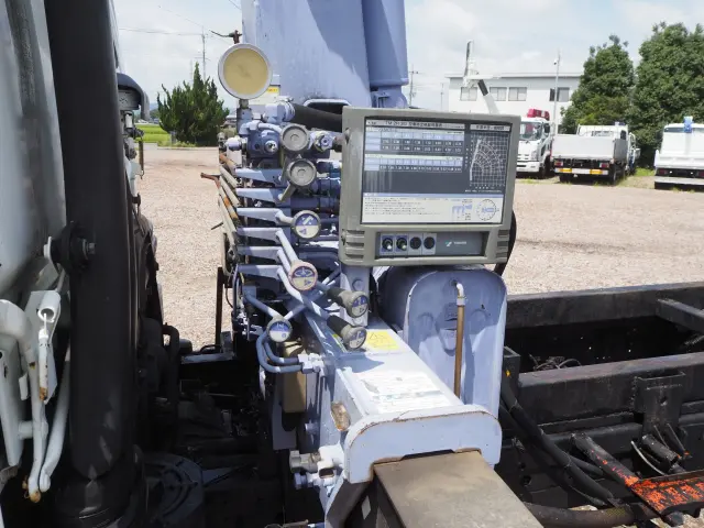 いすゞ フォワード ADG-FRR90K3S(2WD)の写真10