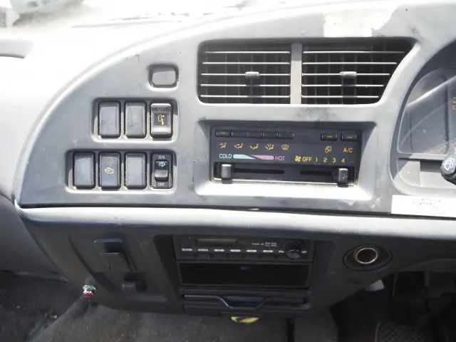 いすゞ フォワード ADG-FRR90K3S(2WD)の写真47