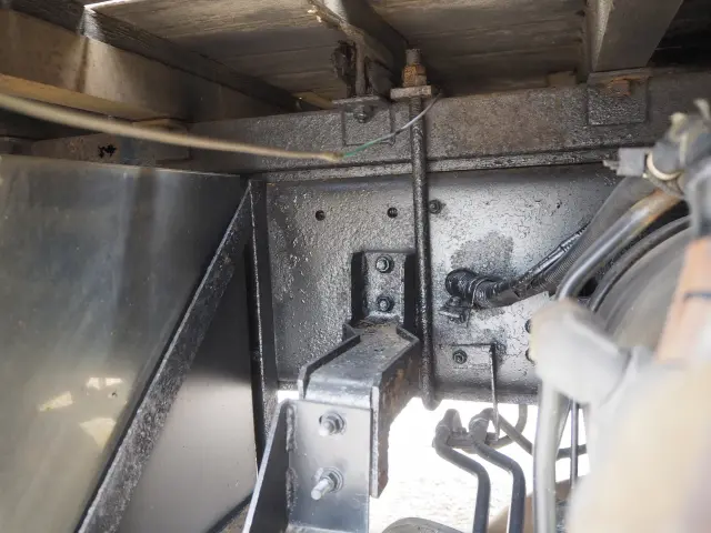 いすゞ ギガ PDG-CYJ77W8(8x4)の写真22
