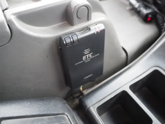 いすゞ ギガ PDG-CYJ77W8(8x4)の写真47