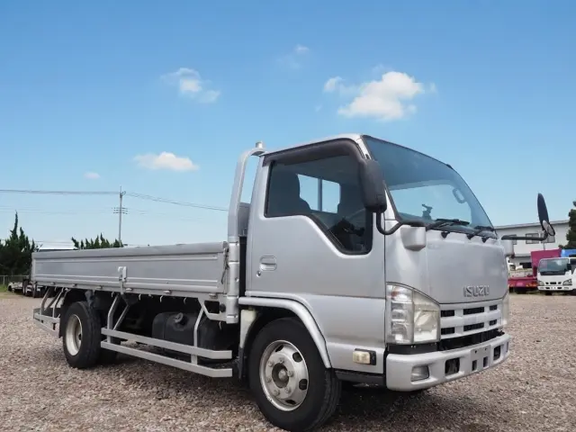 いすゞ エルフ SKG-NKR85R(2WD)の写真7