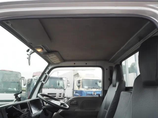 いすゞ エルフ SKG-NKR85R(2WD)の写真40
