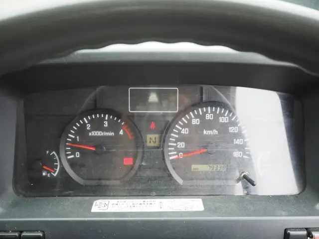 いすゞ エルフ SKG-NKR85R(2WD)の写真50