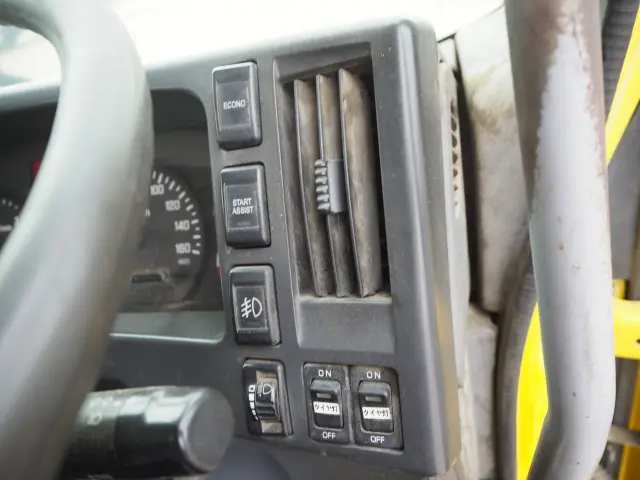 いすゞ フォワード TKG-FRR90S2(2WD)の写真49