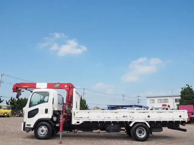 いすゞ フォワード TKG-FRR90S1(2WD)の写真2