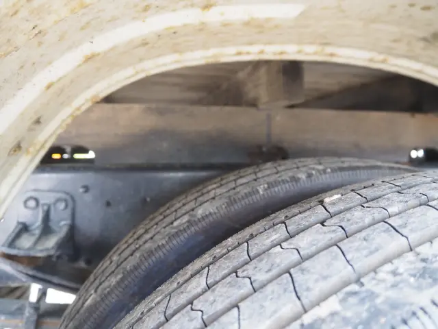 いすゞ フォワード TKG-FRR90S1(2WD)の写真26