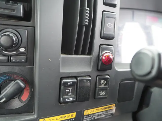 いすゞ フォワード TKG-FRR90S1(2WD)の写真47