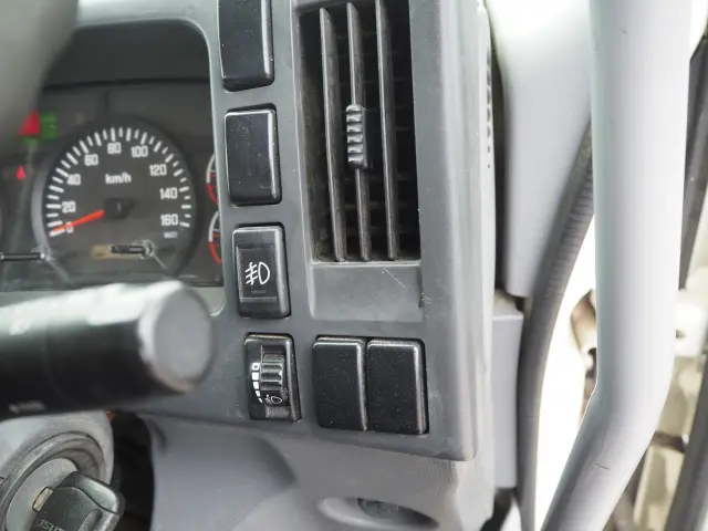 いすゞ フォワード TKG-FRR90S1(2WD)の写真48
