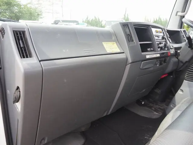 いすゞ エルフ SKG-NPR85YN(2WD)の写真28