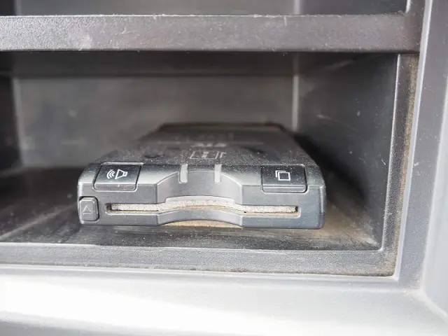 いすゞ エルフ SKG-NPR85YN(2WD)の写真37