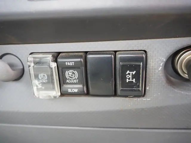 いすゞ エルフ SKG-NPR85YN(2WD)の写真38