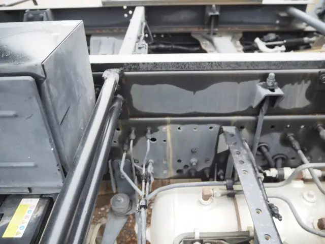 いすゞ フォワード TKG-FRR90S1(2WD)の写真16