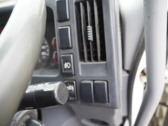 いすゞ フォワード TKG-FRR90S1(2WD)の写真49