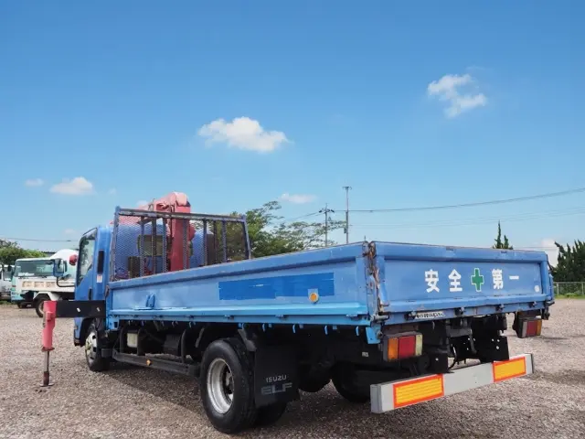 いすゞ エルフ BDG-NPR85AR(2WD)の写真3