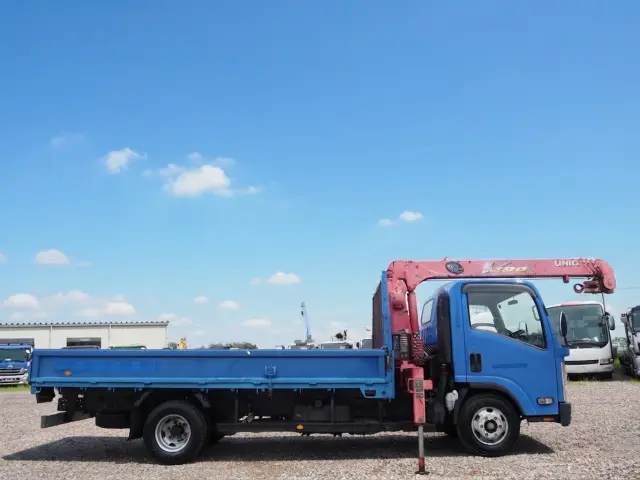 いすゞ エルフ BDG-NPR85AR(2WD)の写真6