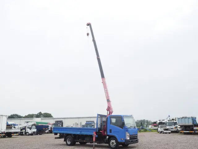 いすゞ エルフ BDG-NPR85AR(2WD)の写真13