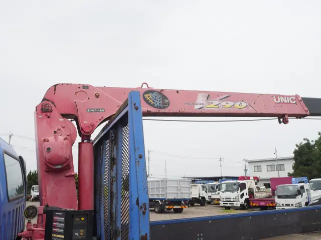 いすゞ エルフ BDG-NPR85AR(2WD)の写真17
