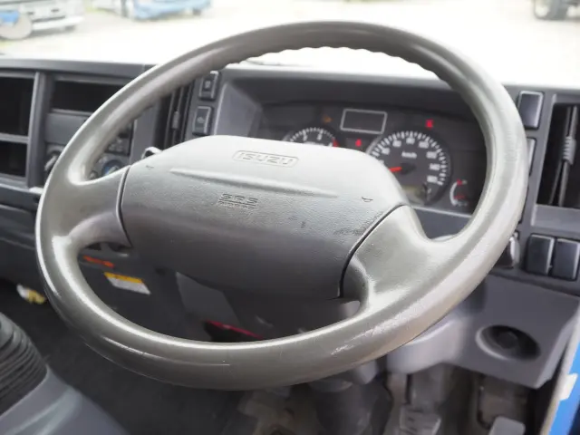 いすゞ エルフ BDG-NPR85AR(2WD)の写真45