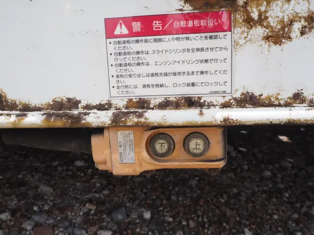 三菱 ファイター QDG-FQ62F(6x4)の写真25