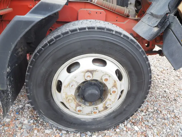 いすゞ フォワード PDG-FTR34S2(2WD)の写真15