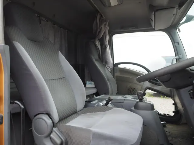 いすゞ フォワード PDG-FTR34S2(2WD)の写真44