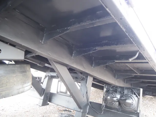 三菱 ファイター LKG-FE7JGAA(2WD)の写真30