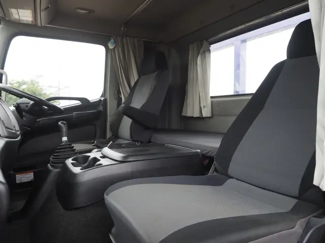 三菱 ファイター LKG-FE7JGAA(2WD)の写真42