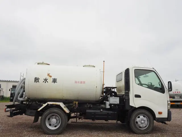 トヨタ ダイナ TKG-XZU700A(2WD)の写真6