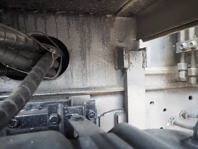 いすゞ エルフ PB-NKR81AN(2WD)の写真16