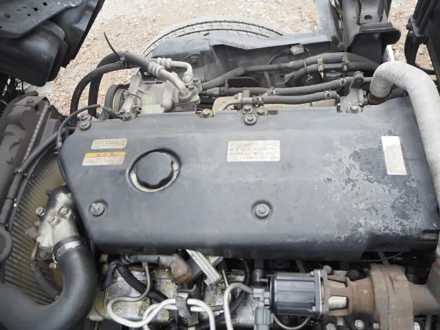いすゞ エルフ PB-NKR81AN(2WD)の写真30